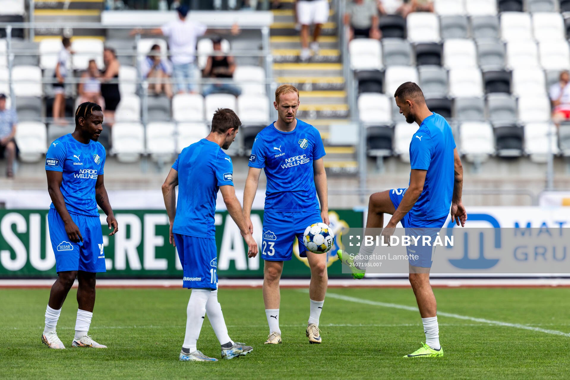 Oddevolds spelare värmer upp