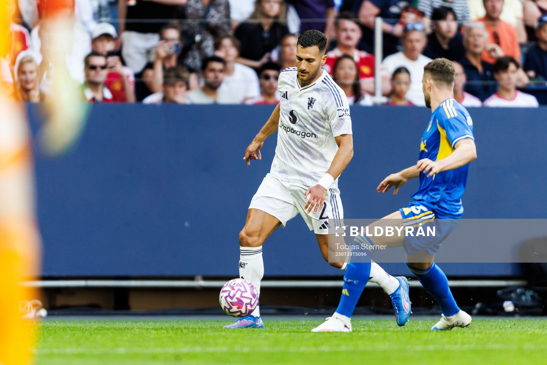 Diogo Dalot of Manchester United and Gabriel Gudmundsson of