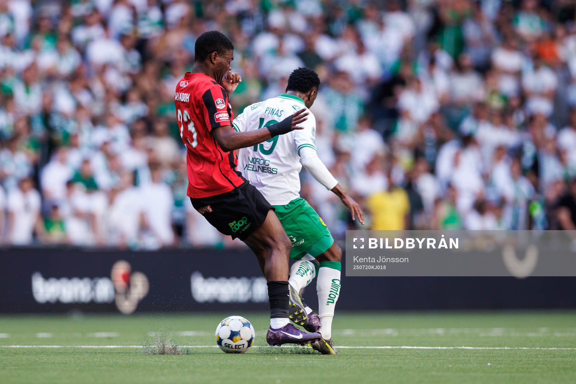 Brommapojkarnas Ezekiel Alladoh och Hammarbys Shaquille