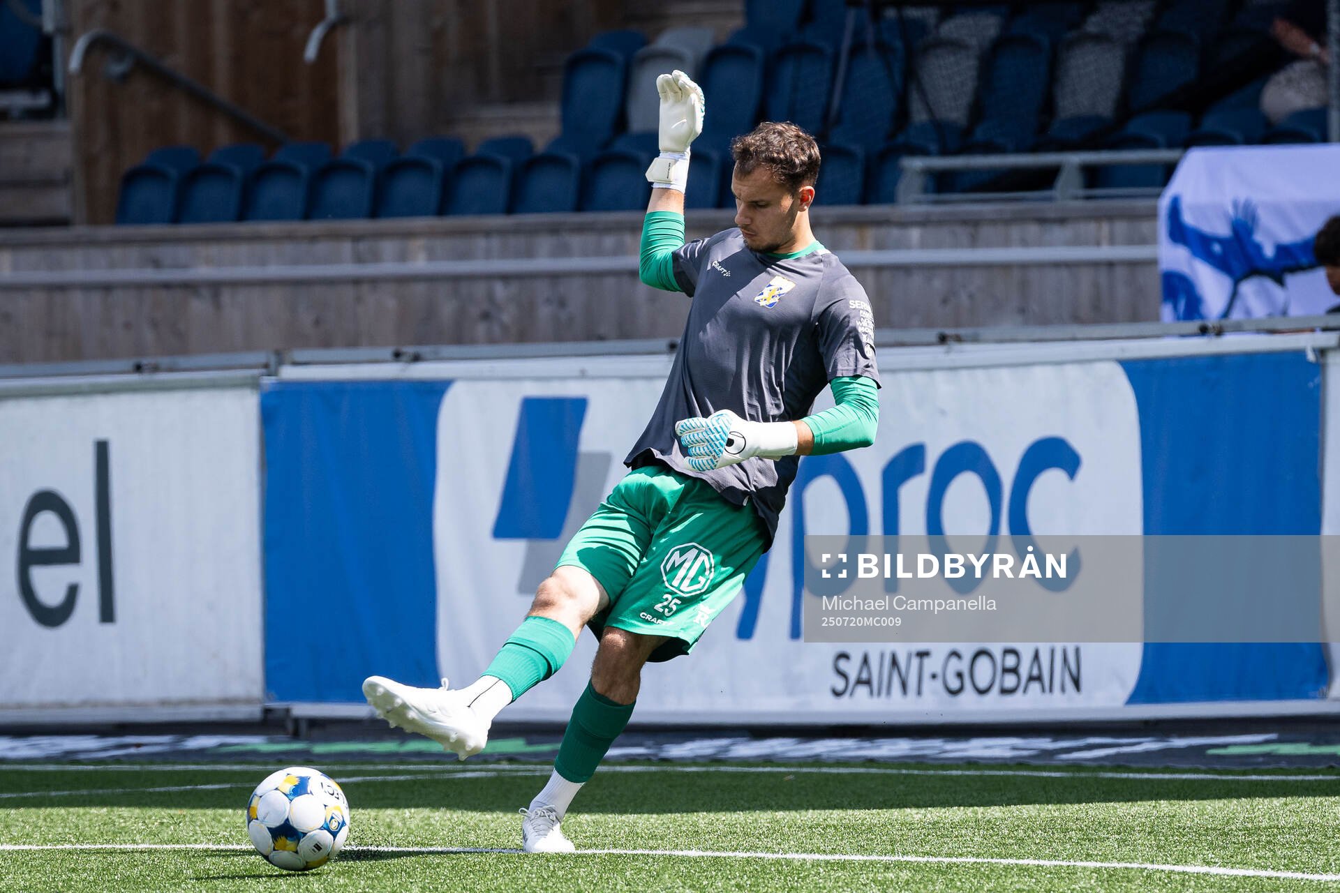 IFK Göteborgs målvakt Elis Bishesari