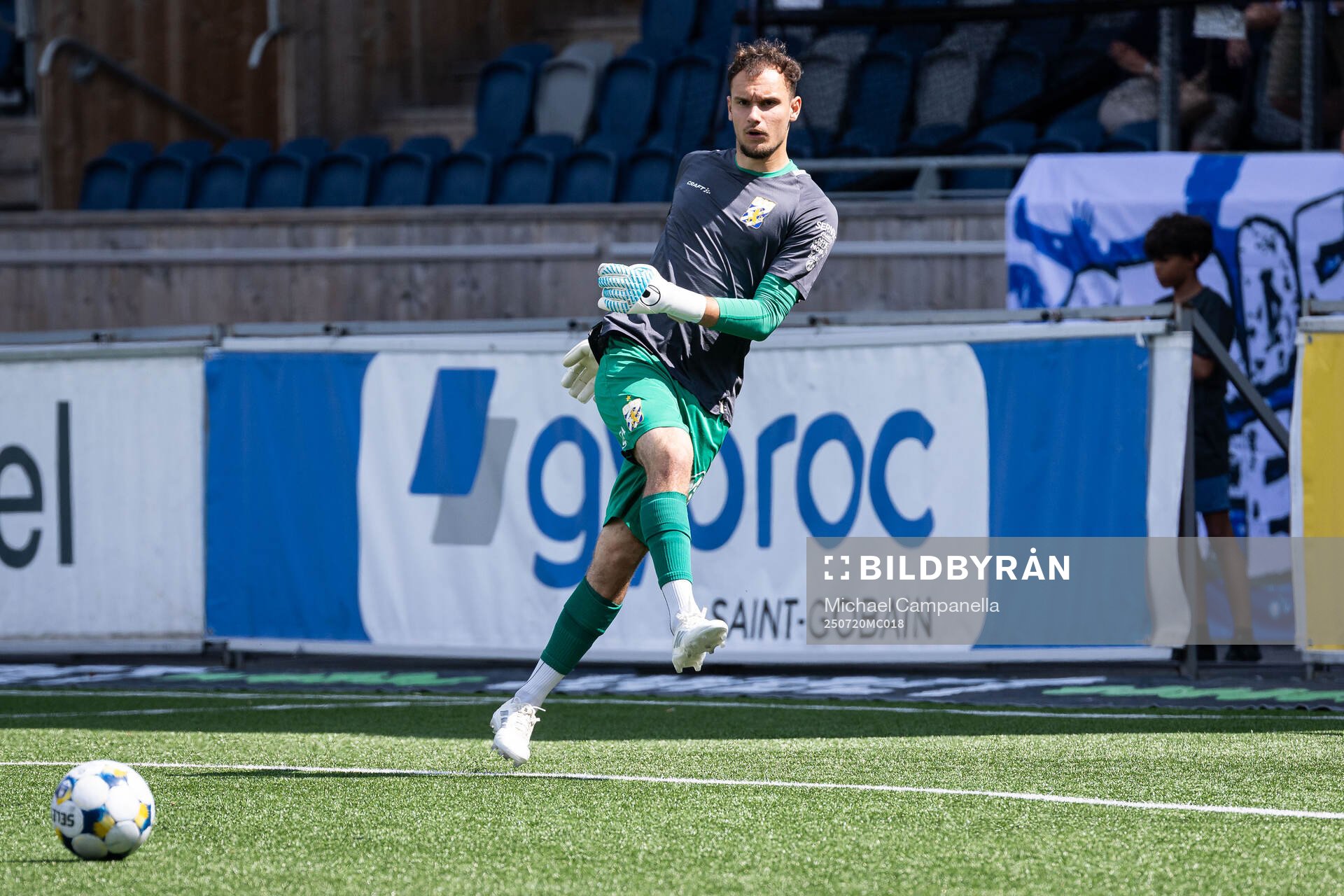 IFK Göteborgs målvakt Elis Bishesari