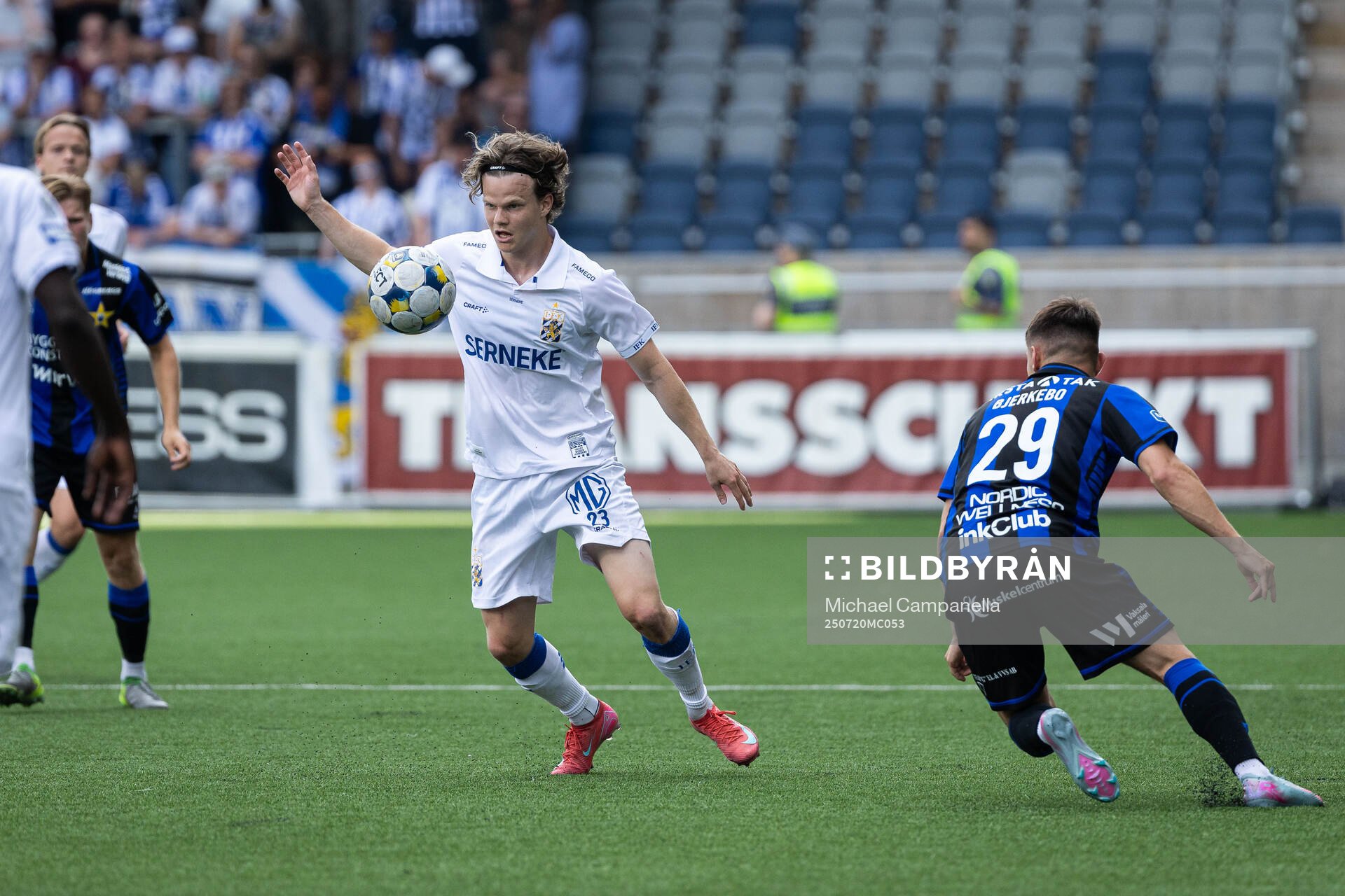 IFK Göteborgs Kolbeinn Thordarson mot Sirius Isak Bjerkebo