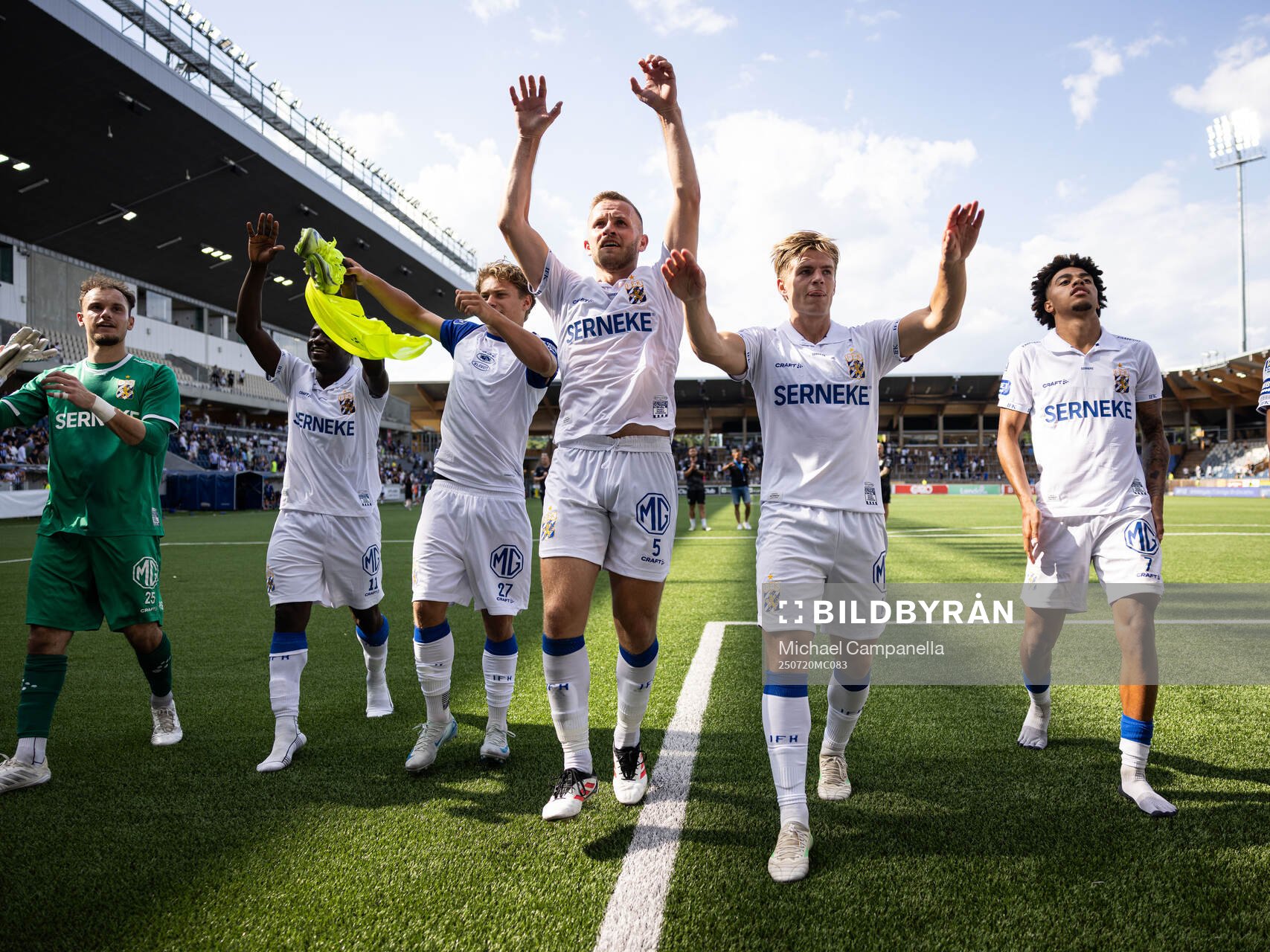 IFK Göteborgs spelare jublar