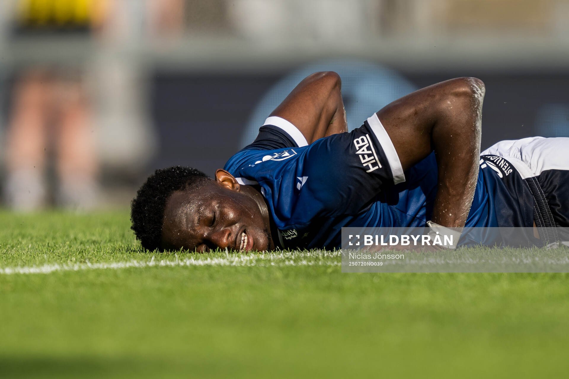 Halmstads Yannick Agnero deppar