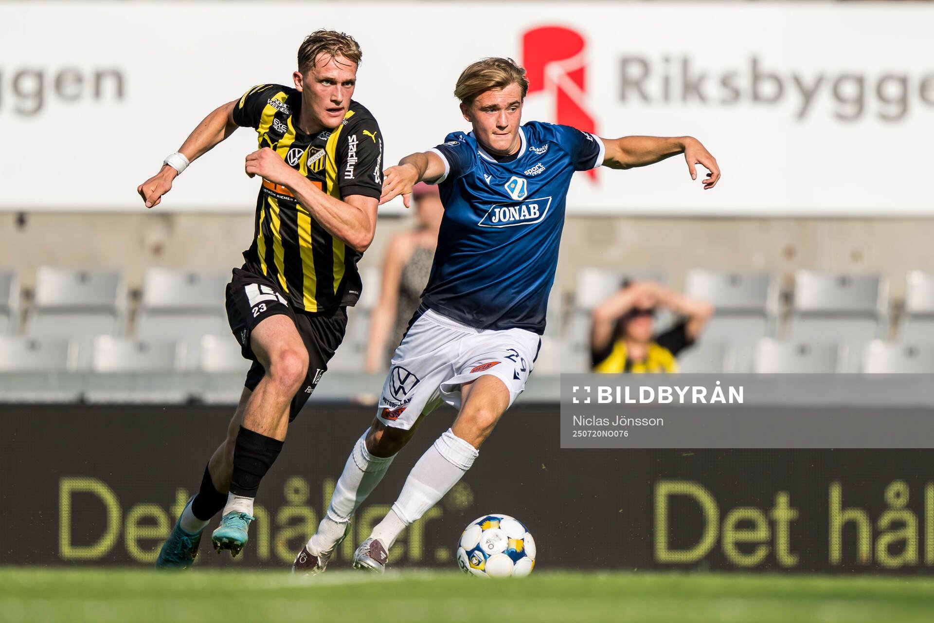 Häckens Olle Samuelsson och Halmstads Ludvig Arvidsson