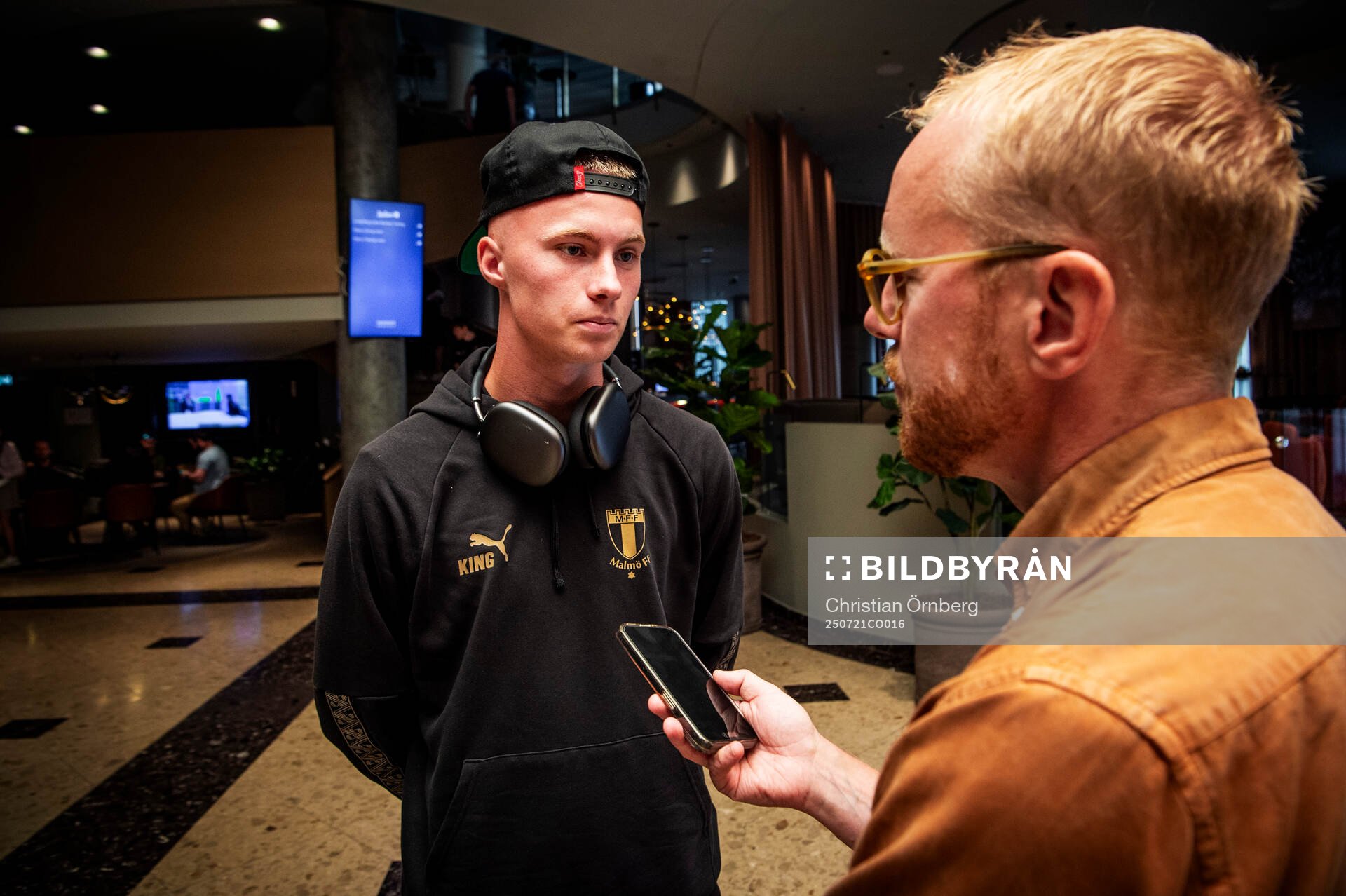 Daniel Gudjohnsen gave an interview upon arriving in Riga