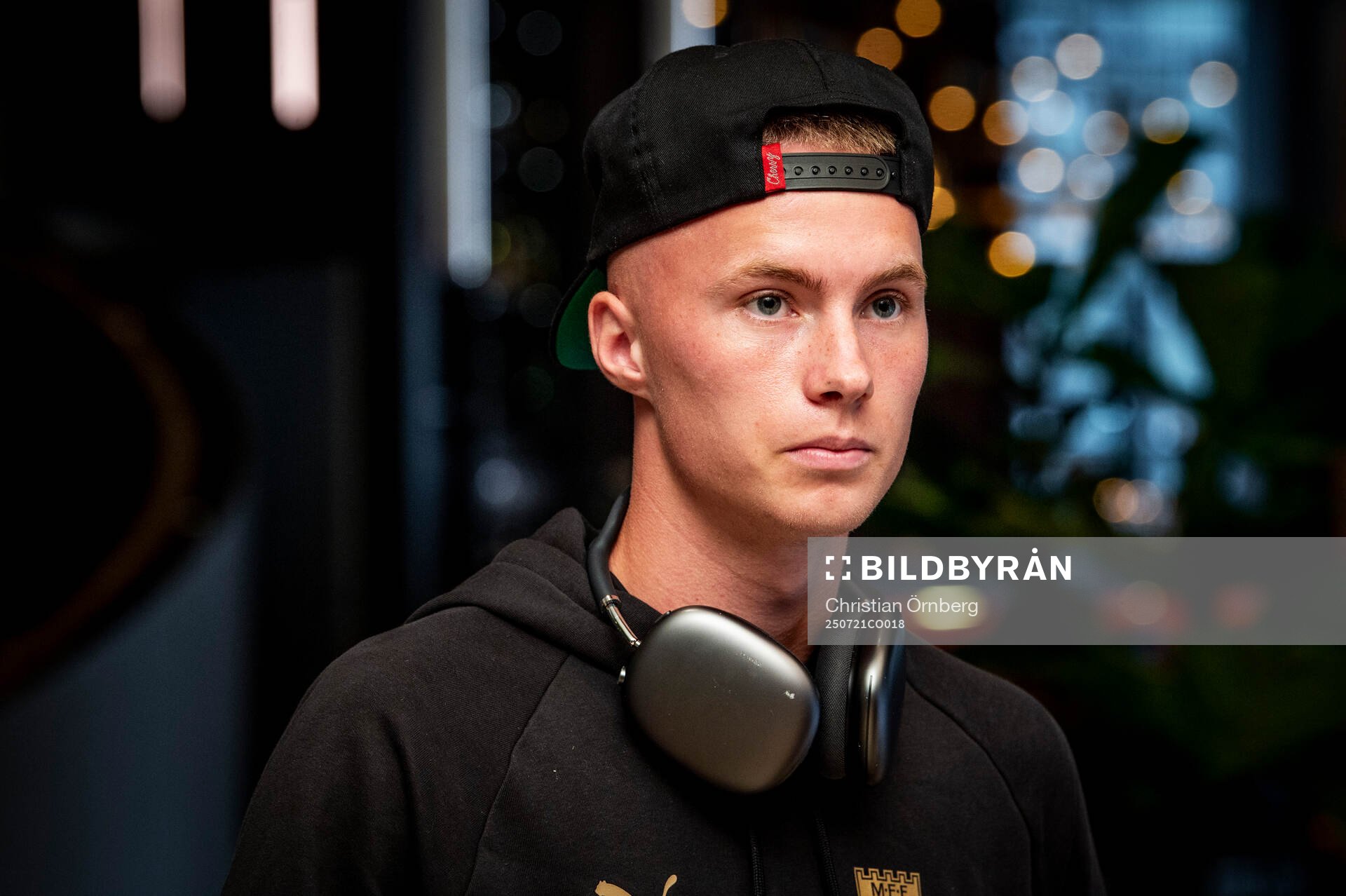 Daniel Gudjohnsen gave an interview upon arriving in Riga
