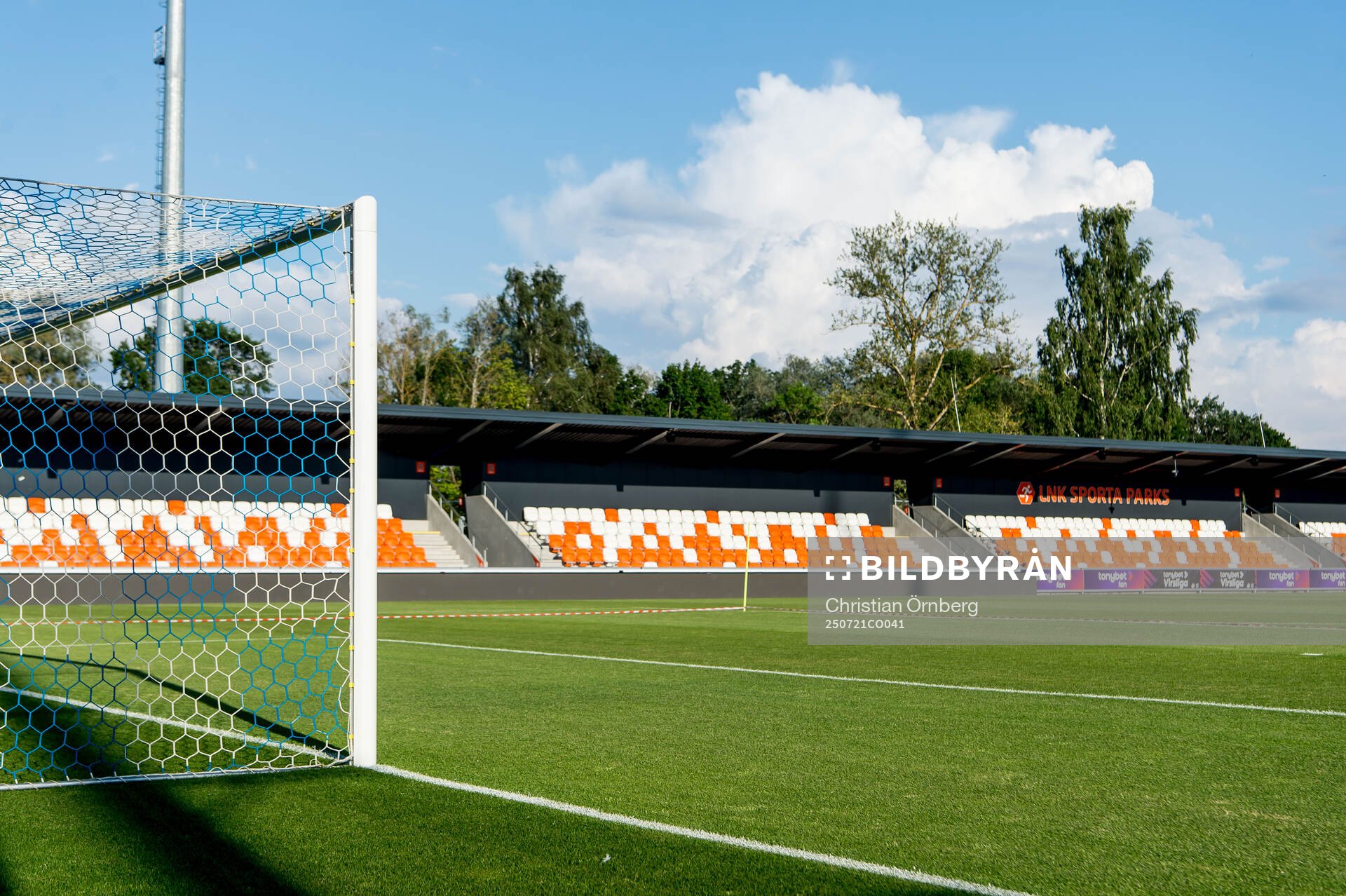 LNK Sporta Parks a head of a UEFA Champions League training