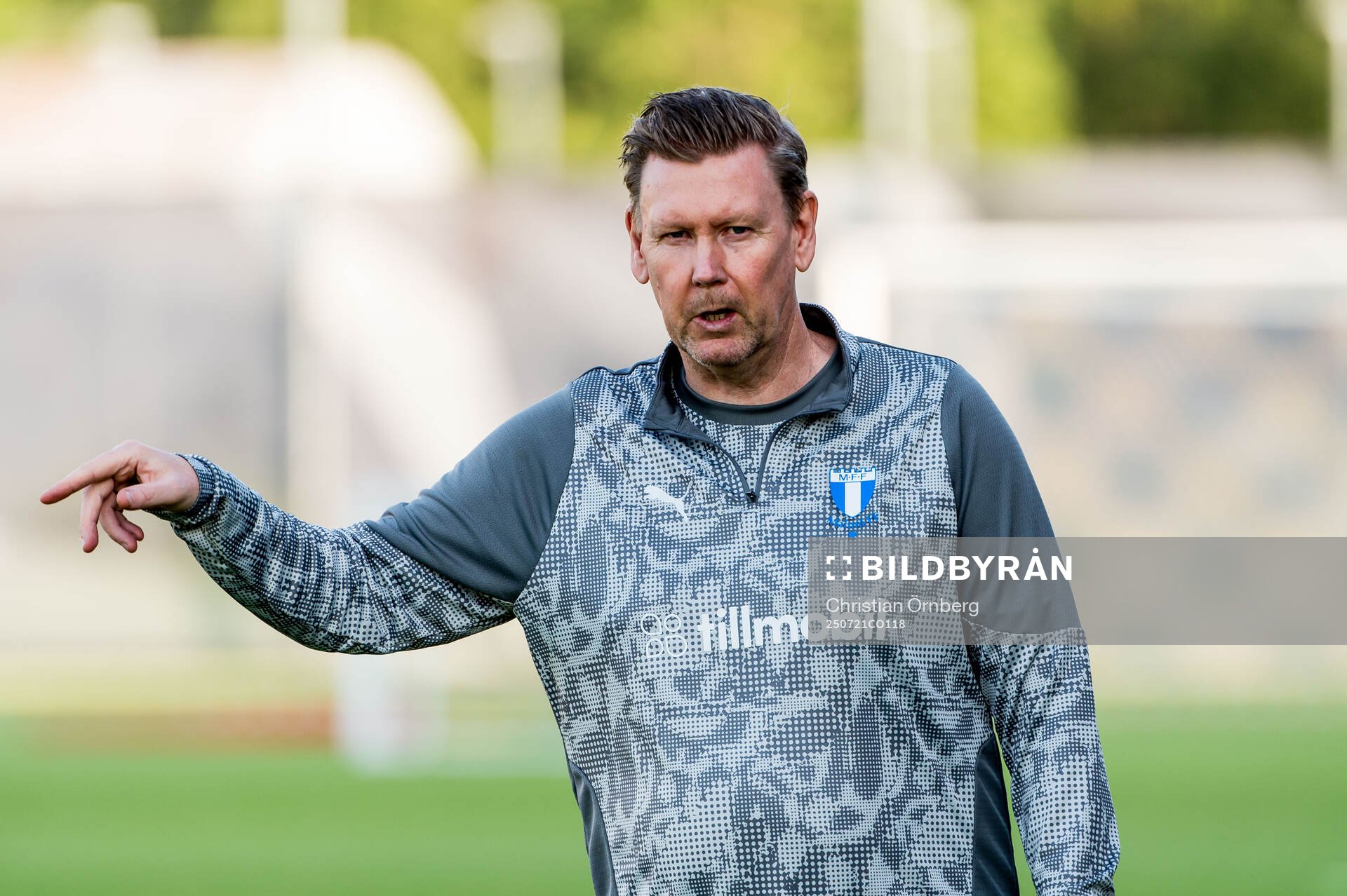 Assistant coach Peter Wettergren