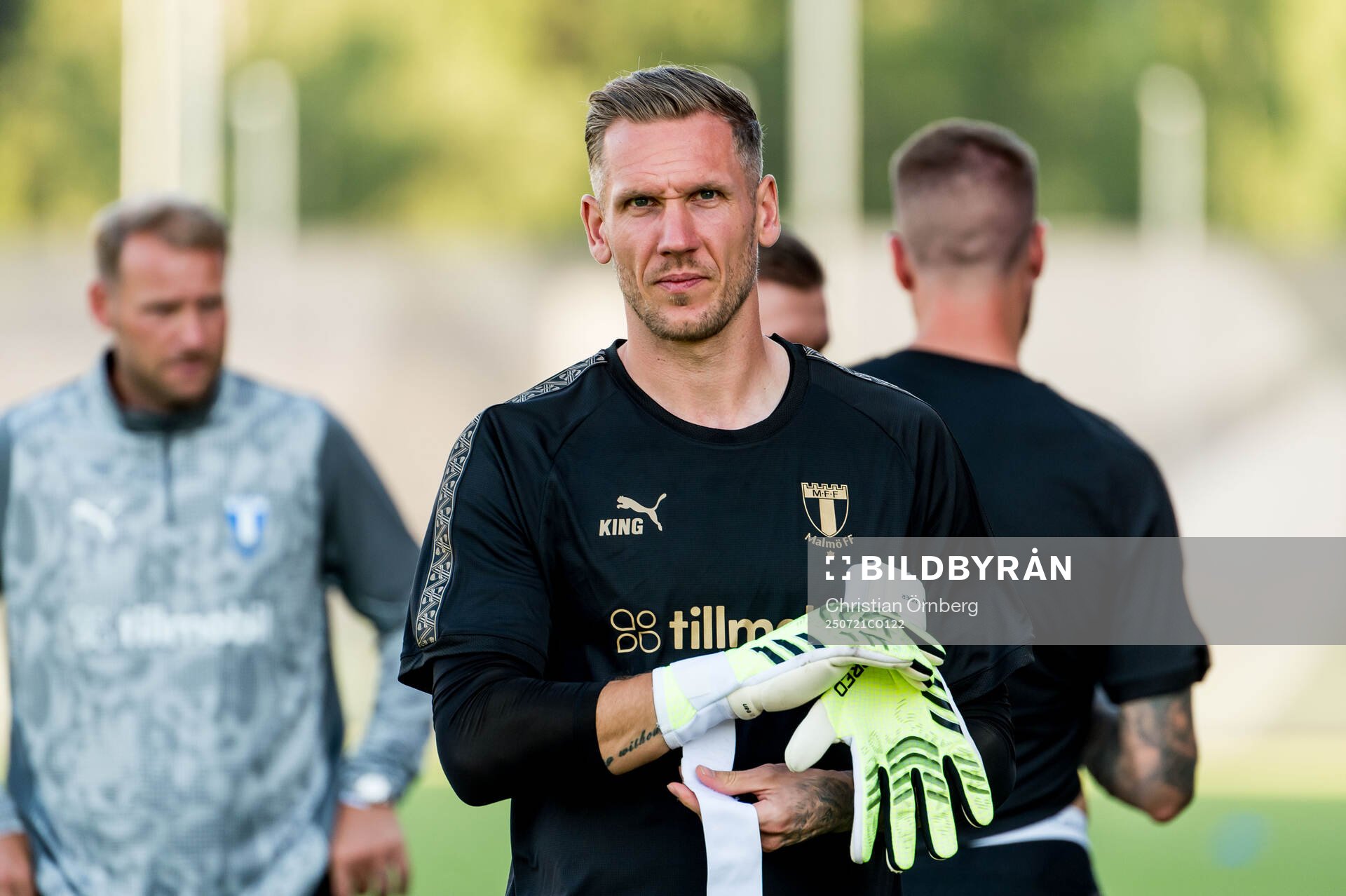 Goalkeeper Robin Olsen