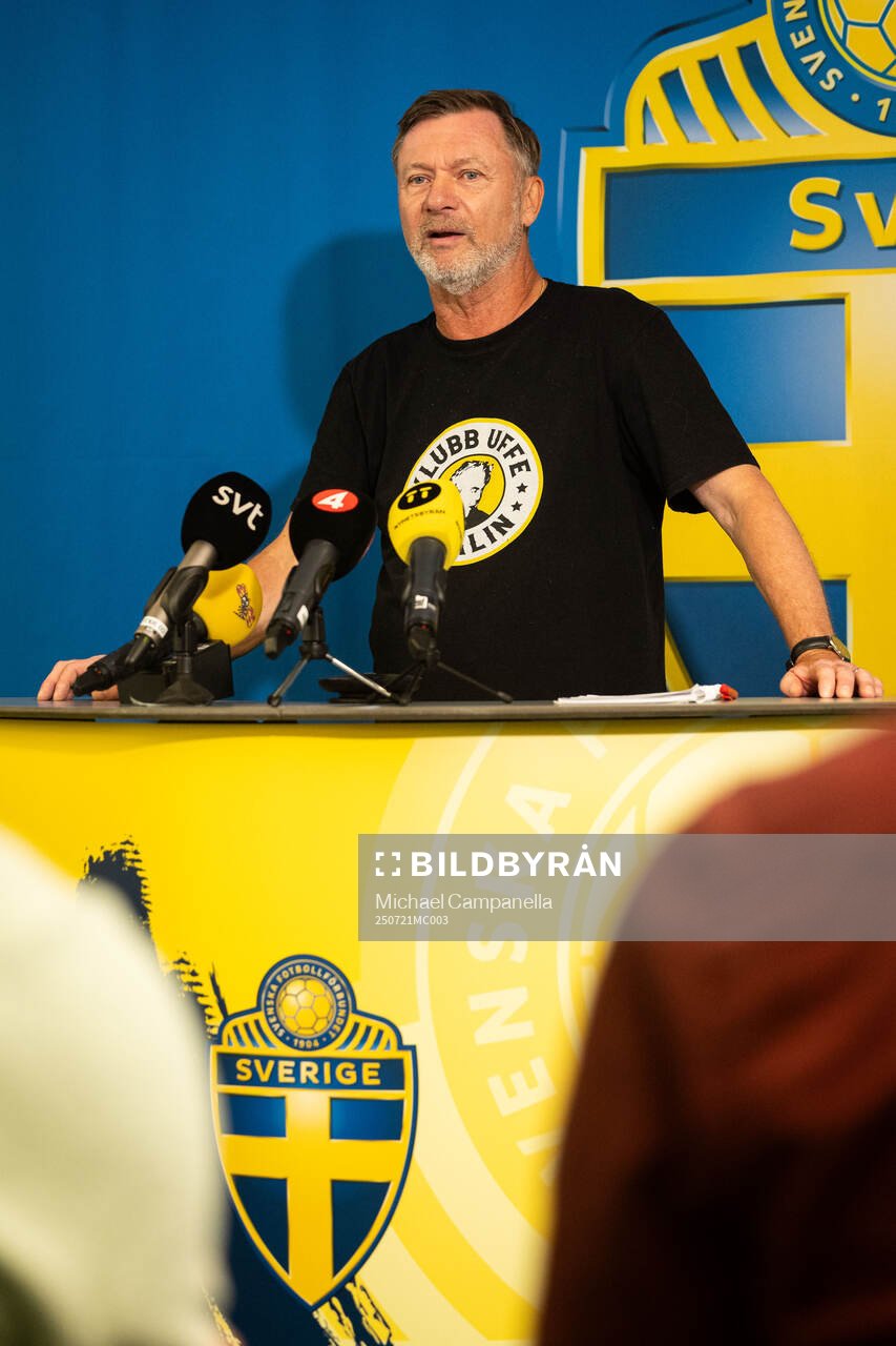 Head coach Peter Gerhardsson of the Swedish women's