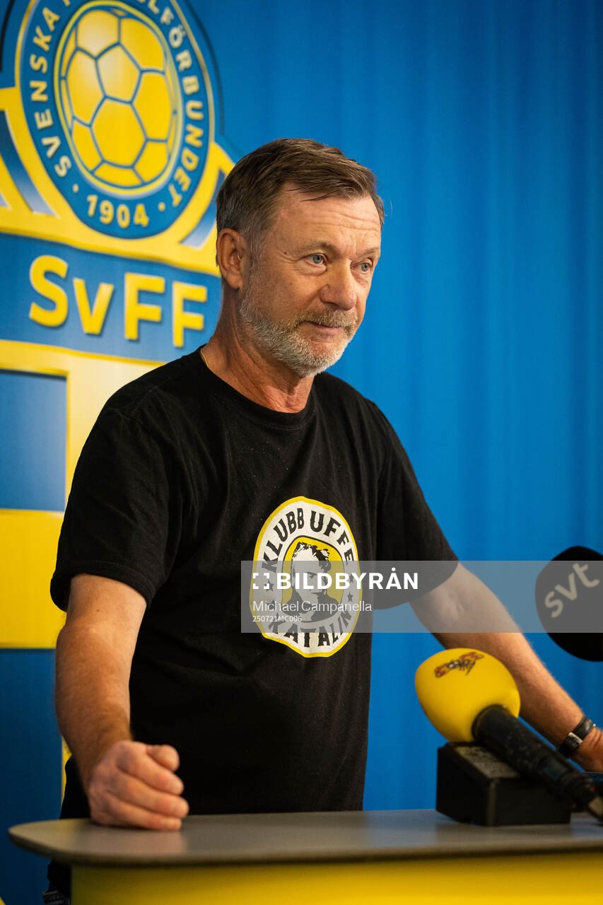 Head coach Peter Gerhardsson of the Swedish women's