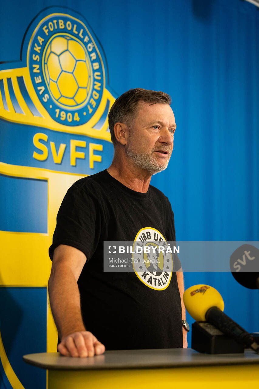 Head coach Peter Gerhardsson of the Swedish women's