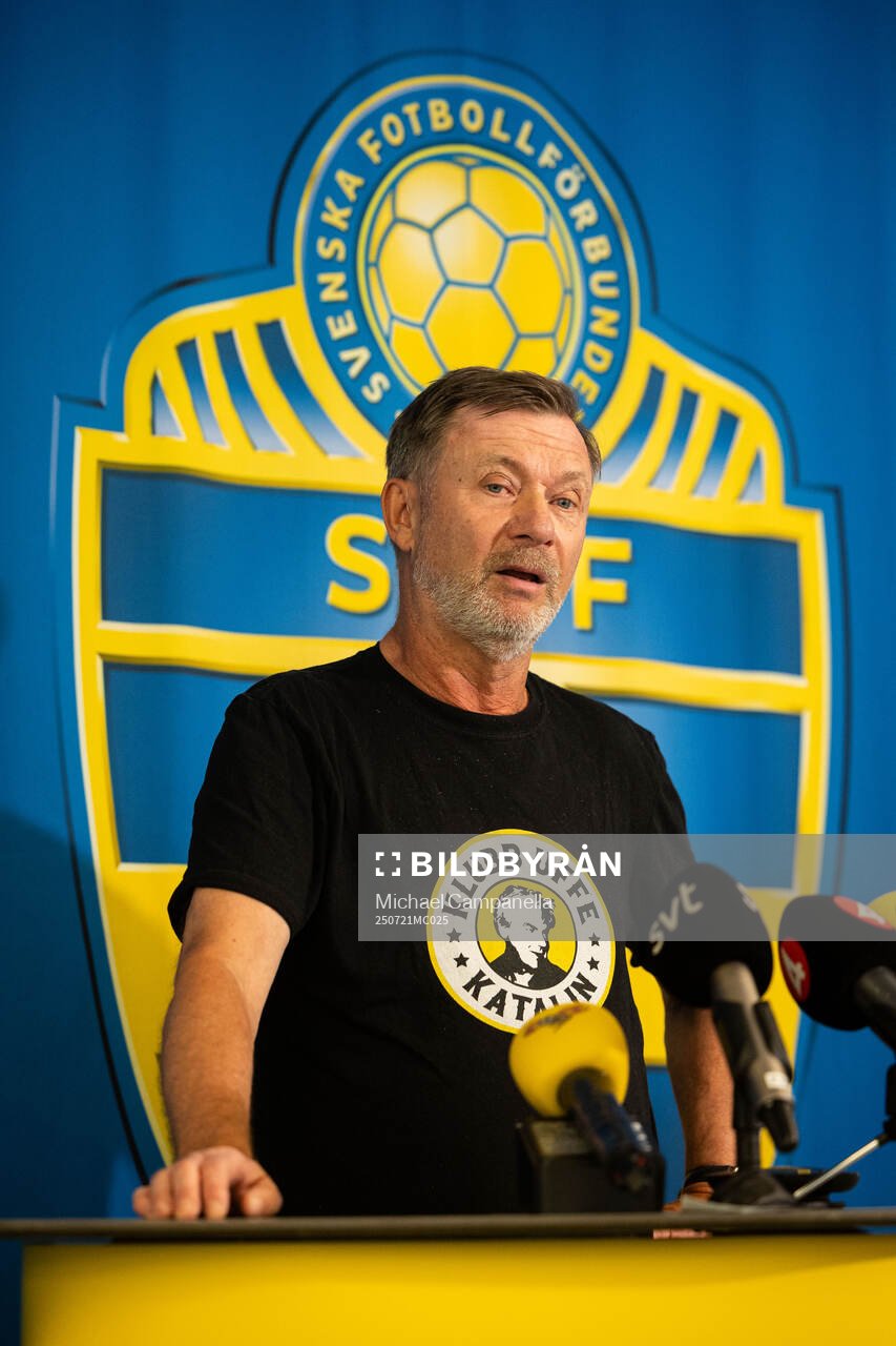 Head coach Peter Gerhardsson of the Swedish women's