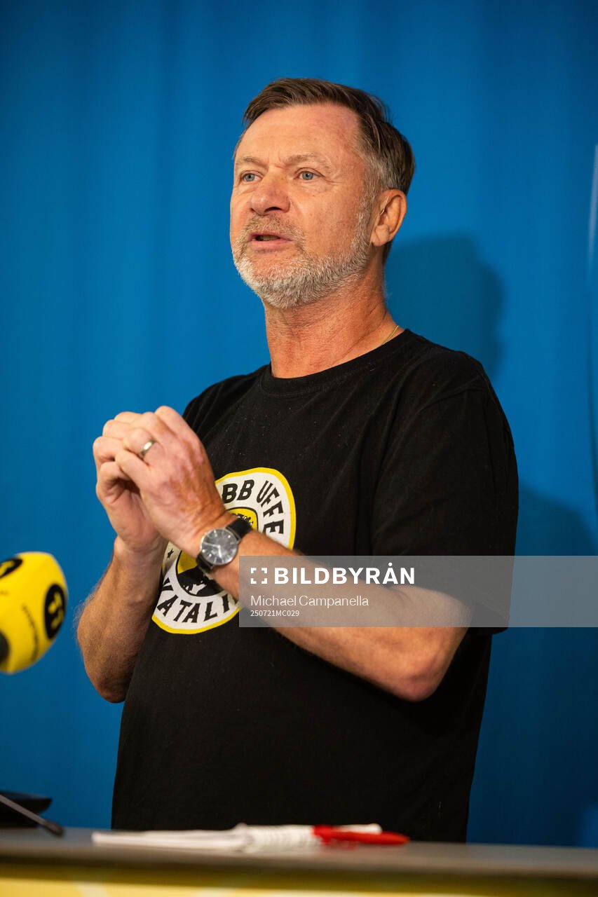 Head coach Peter Gerhardsson of the Swedish women's