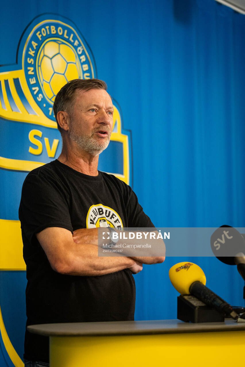 Head coach Peter Gerhardsson of the Swedish women's