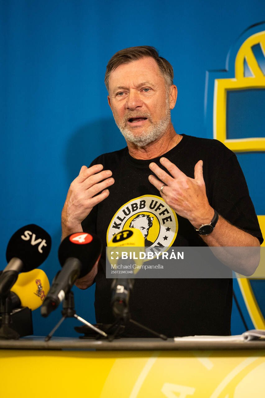 Head coach Peter Gerhardsson of the Swedish women's
