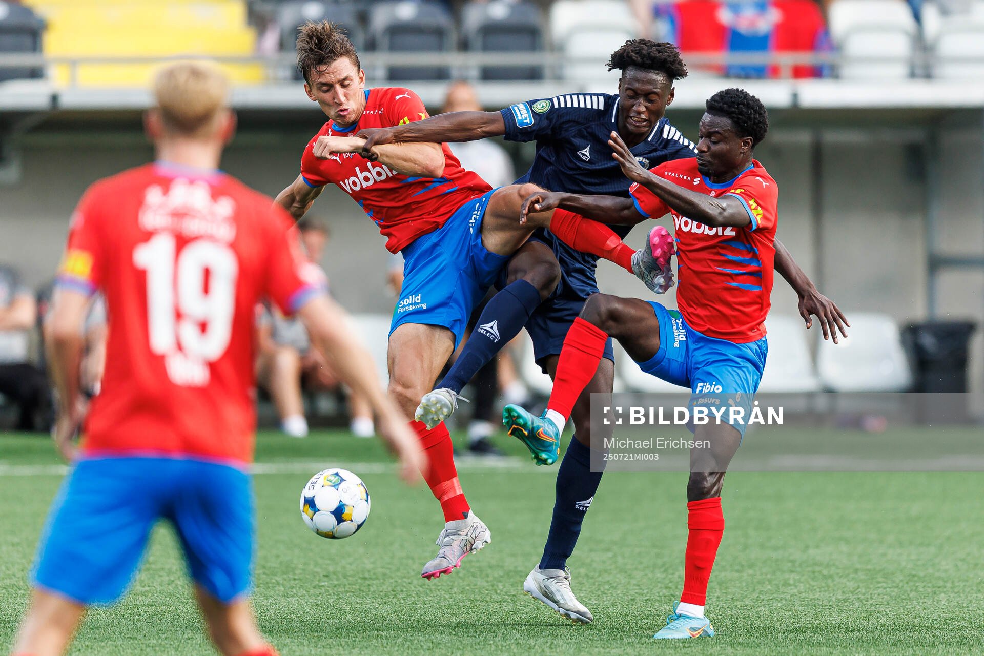 Helsingborgs Wilhelm Nilsson och Samuel Asoma mot Utsiktens