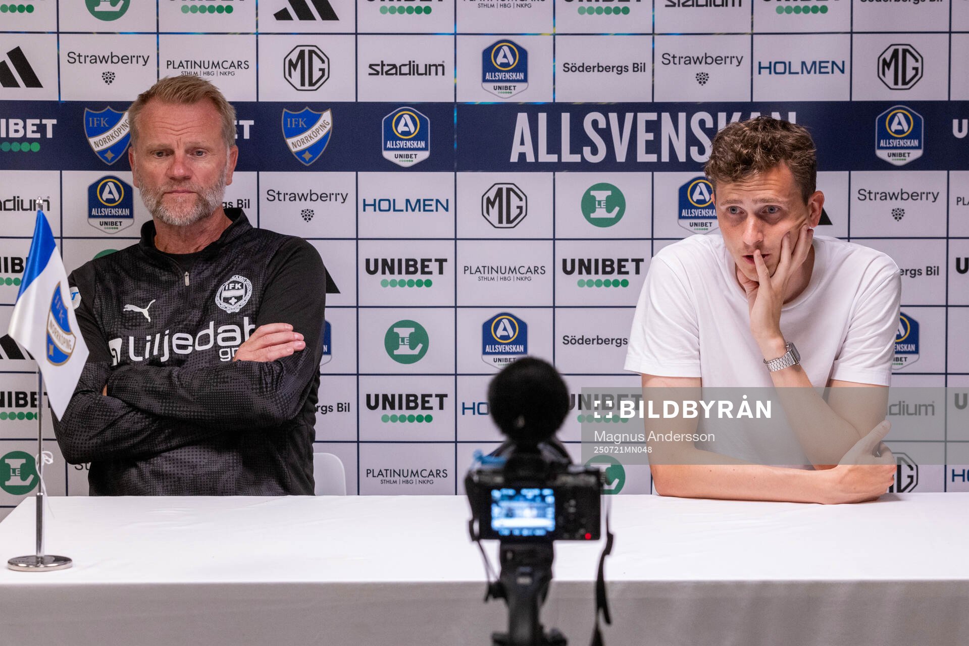 Värnamos tränare Arne Sandstø och IFK Norrköpings