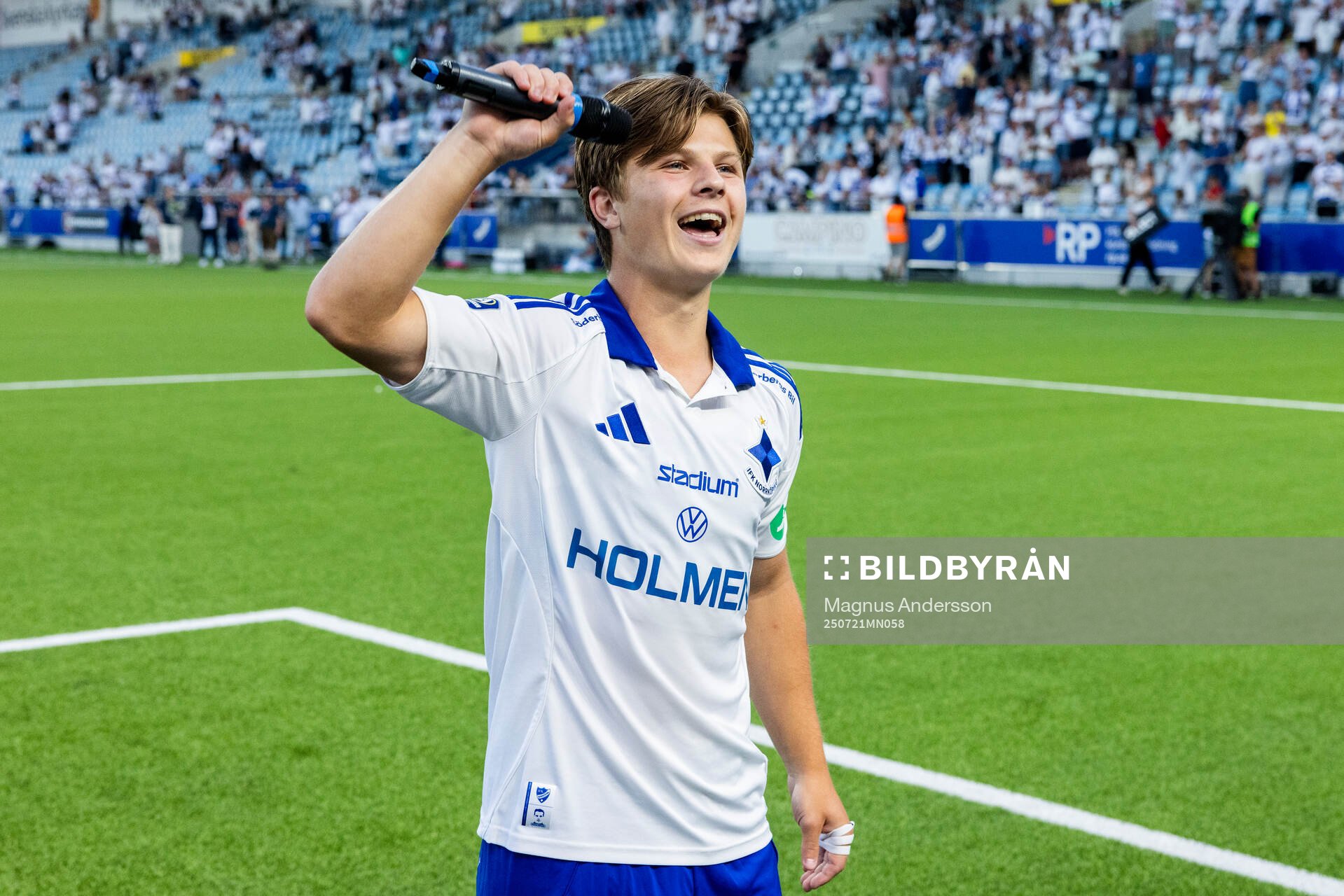 IFK Norrköpings Axel Brönner jublar
