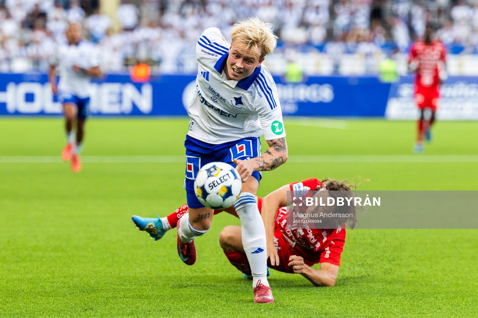 IFK Norrköpings Isak Andri Sigurgeirsson och Värnamos