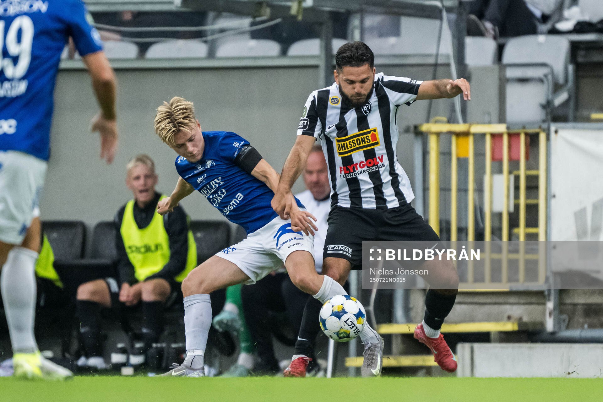 Trelleborgs Oskar Ruuska och Landskronas Edi Sylisufaj