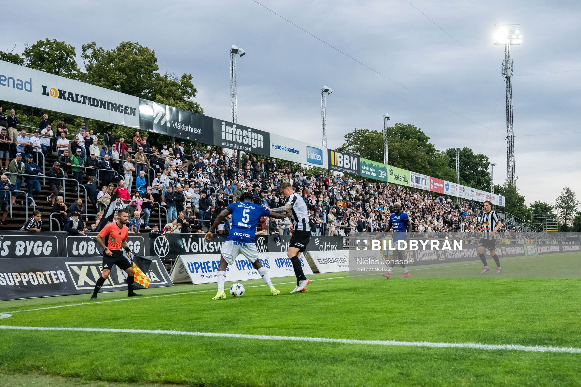 Trelleborgs Abel Ogwuche och Landskronas Markus Björkqvist