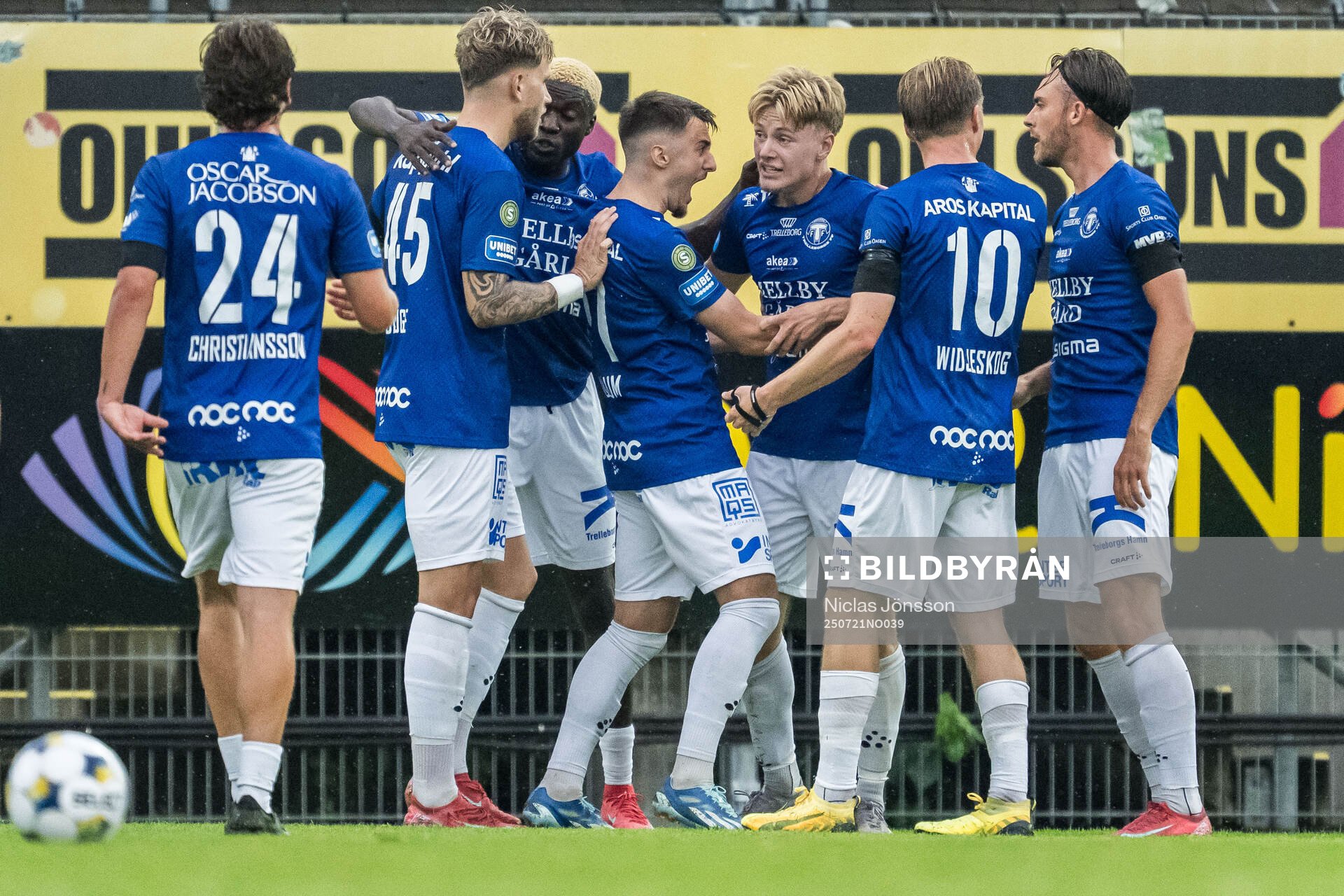 Trelleborgs Oskar Ruuska jublar