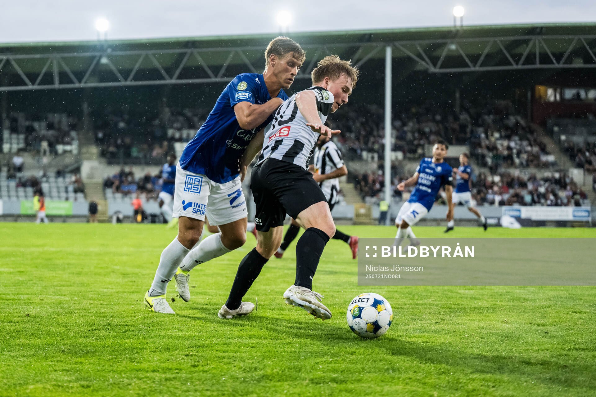 Trelleborgs Tobias Karlsson och Landskronas Constantino
