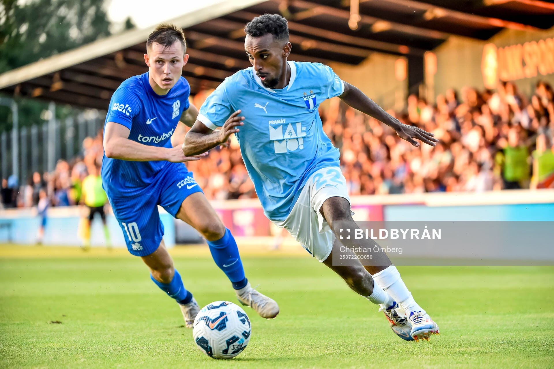 Janis Ikaunieks of FK RFS and Taha Ali of Malmö FF