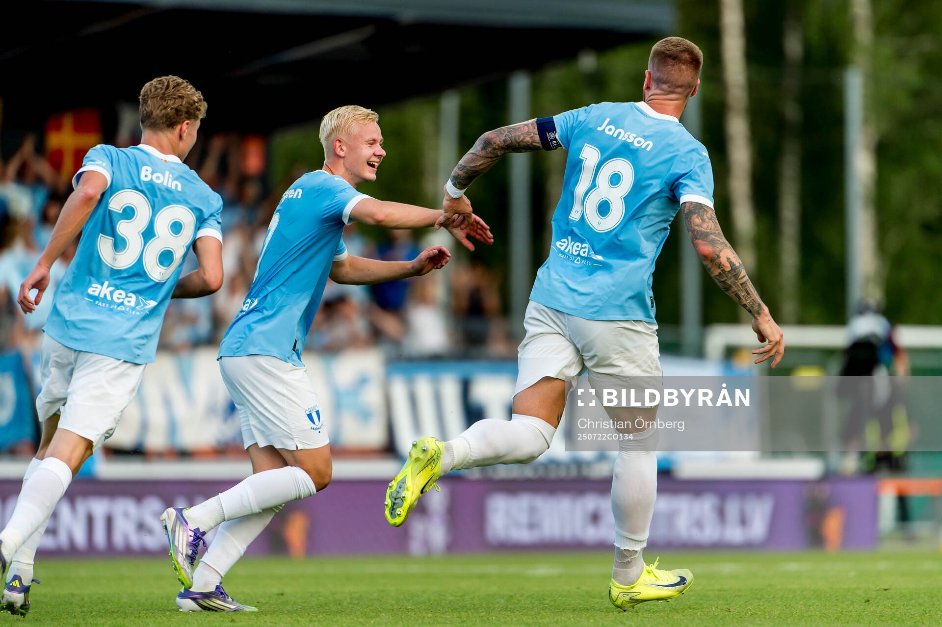 Otto Rosengren and Pontus Jansson of Malmö FF celebrates