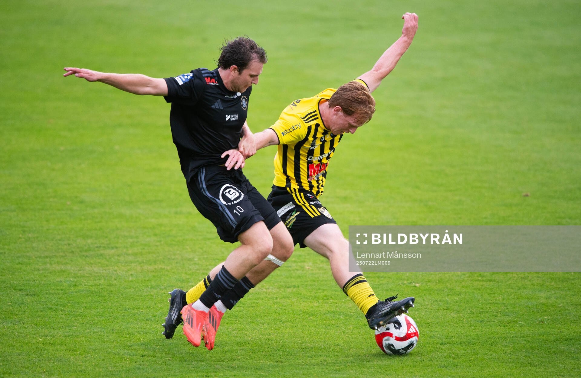 IFK Hässleholms Sam Hegdal steget före Ängelholms Ludvig
