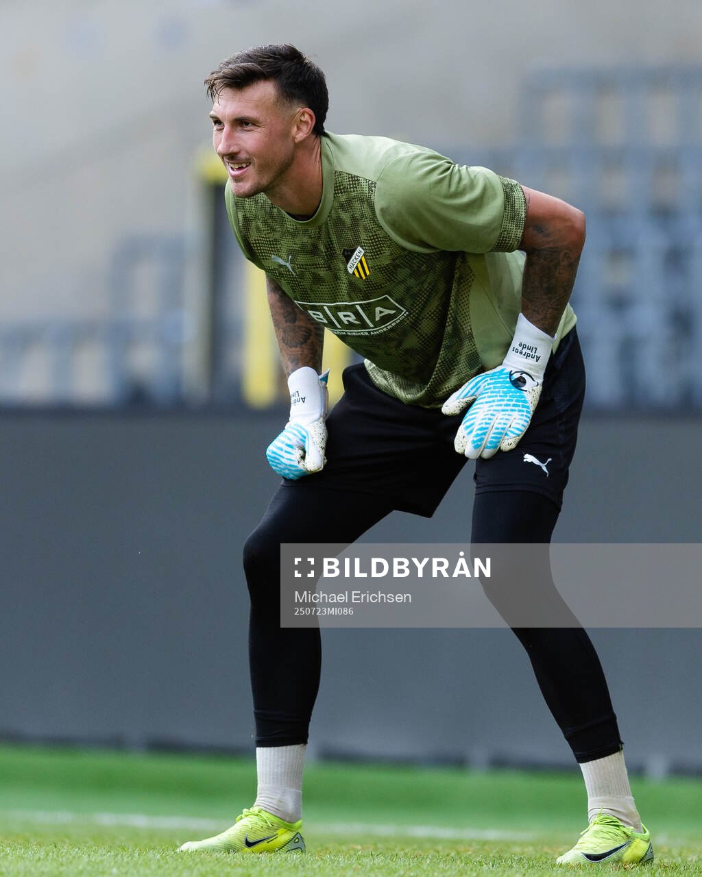 Goalkeeper Andreas Linde of Häcken