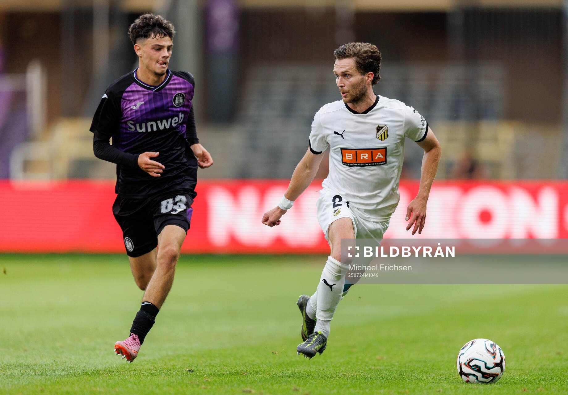 Tristan Degreef of Anderlecht and Adam Lundkvist of Häcken