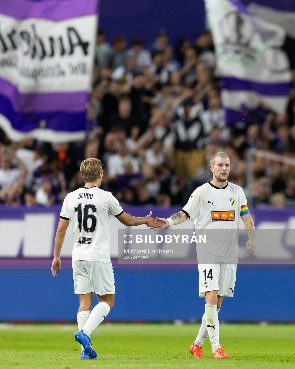 Pontus Dahbo and Simon Gustafson of Häcken look dejected