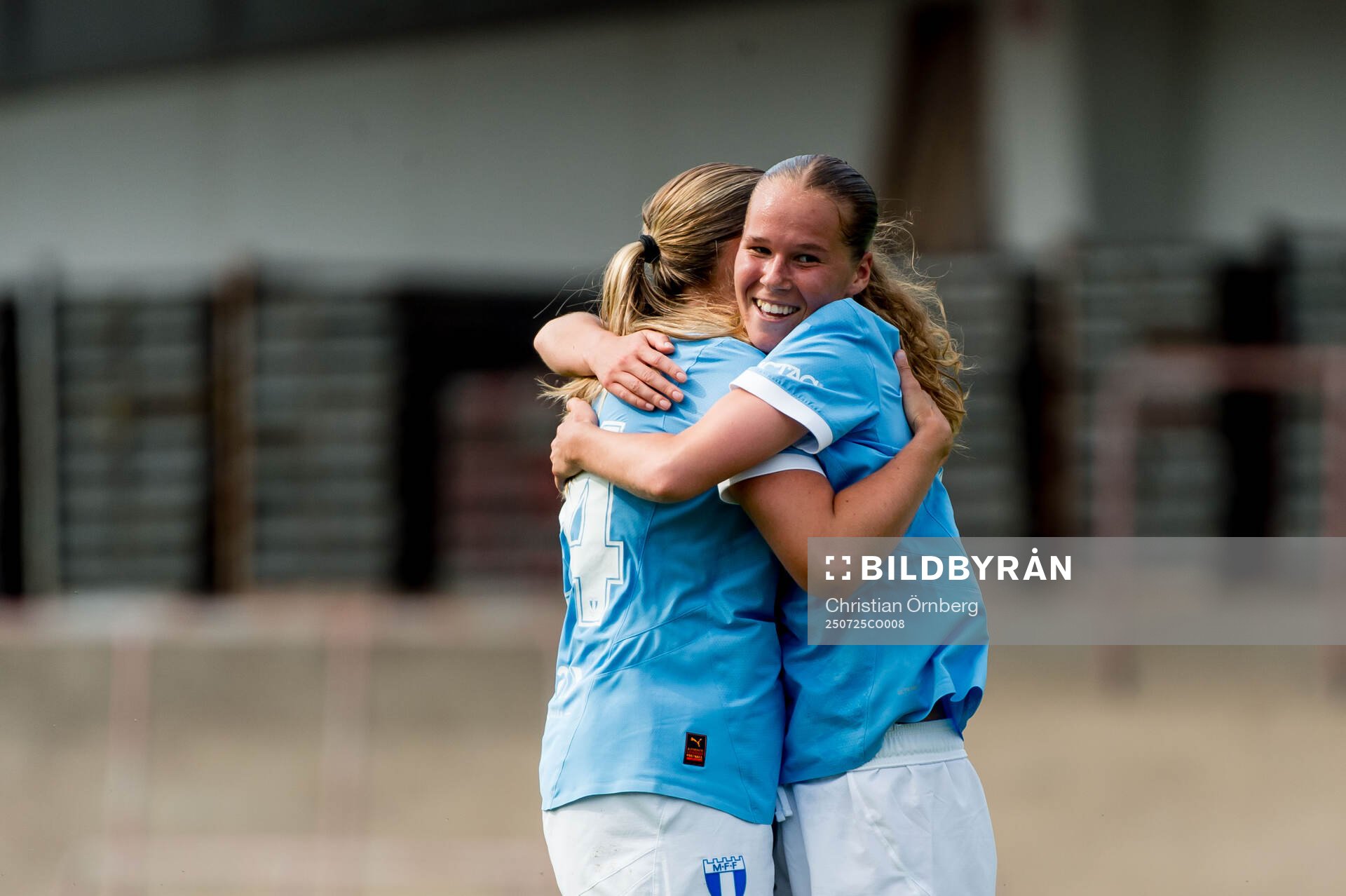 Malmö FFs Karoline Olesen jublar