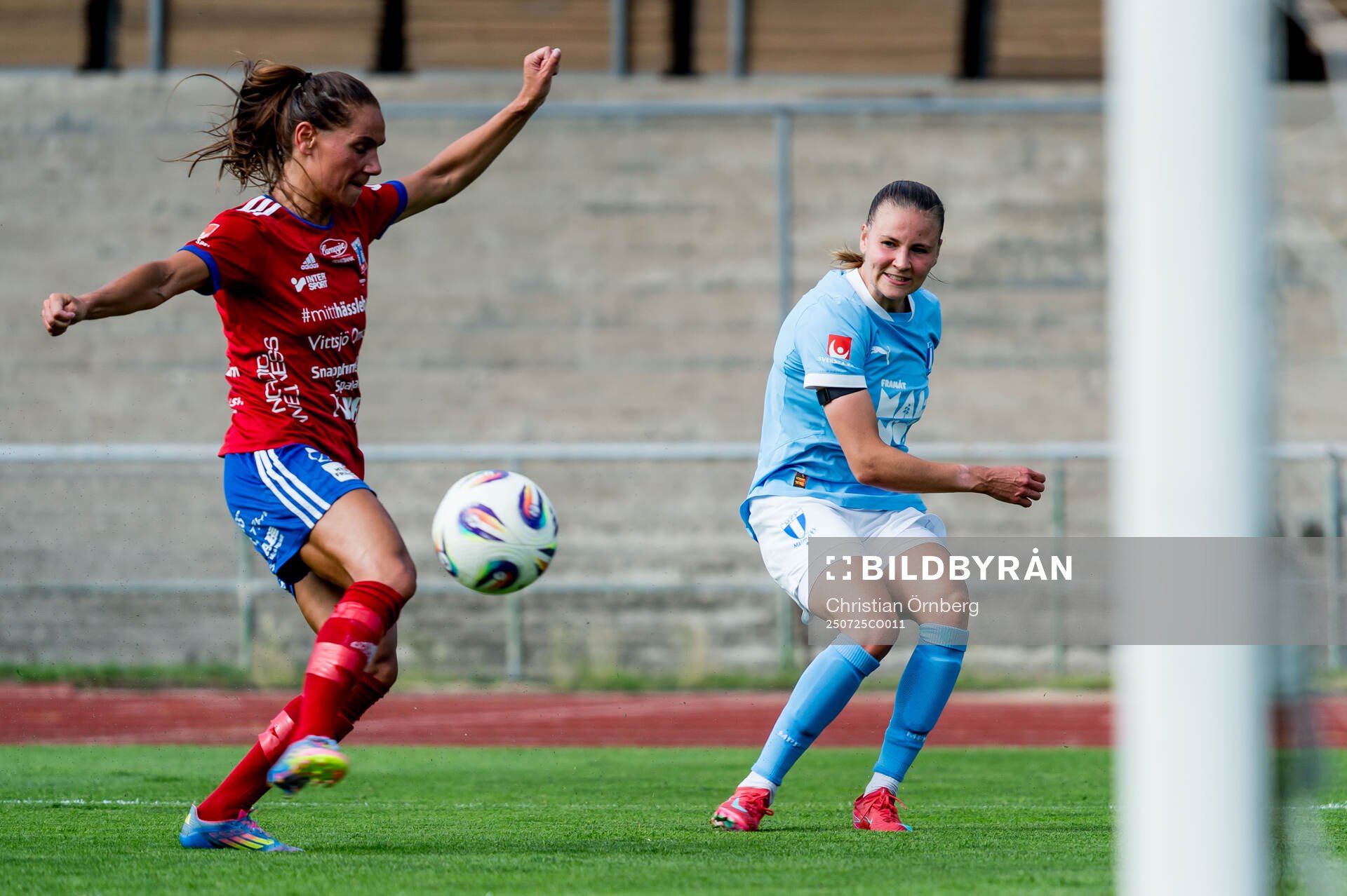 Vittsjös Elisabet Klinga och Malmö FFs Katariina Kosola