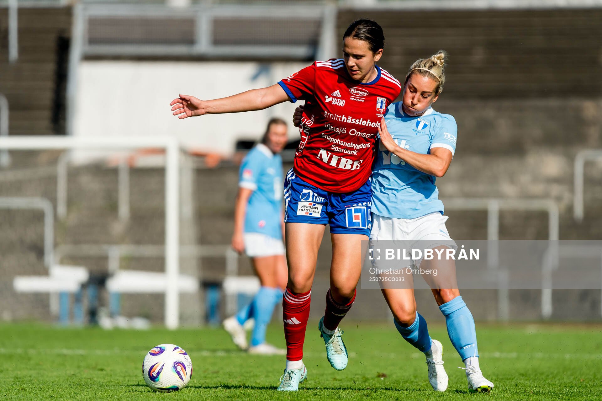 Vittsjös Daniela Galic och Malmö FFs Mia Persson