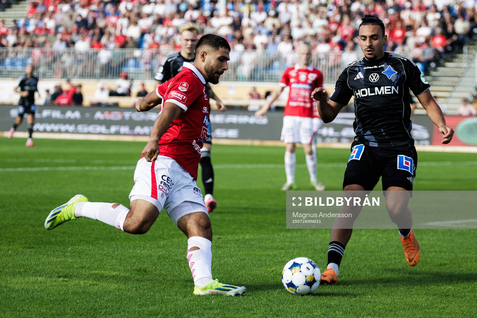 Degerfors Omar Faraj och IFK Norrköpings Moutaz Neffati