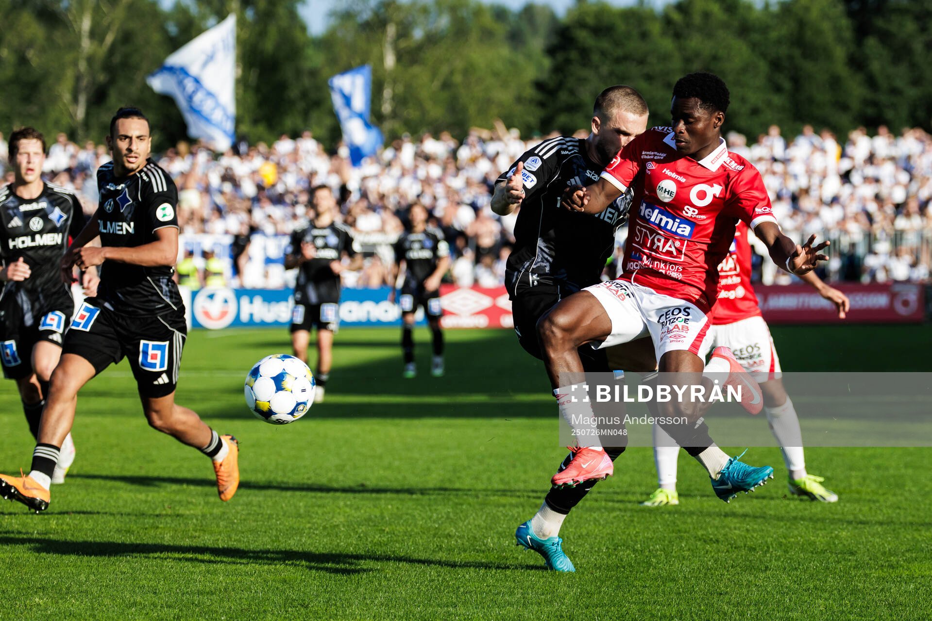 IFK Norrköpings Amadeus Sögaard och Degerfors Ziyad Salifu