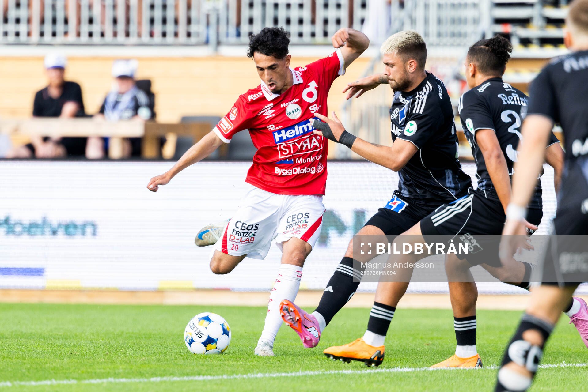 Degerfors Elias Barsoum och IFK Norrköpings Tim Prica