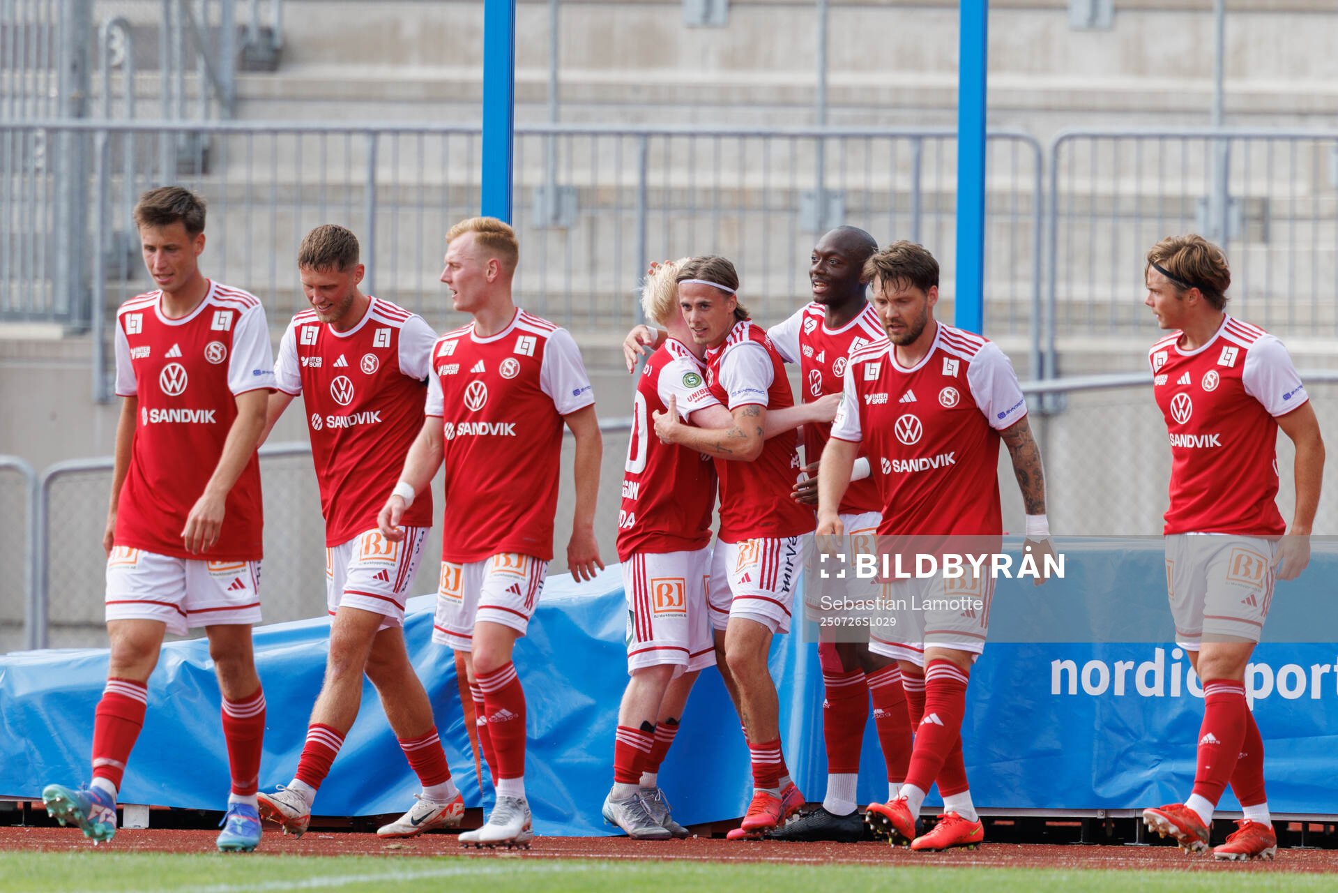 Sandvikens IFs spelare jublar