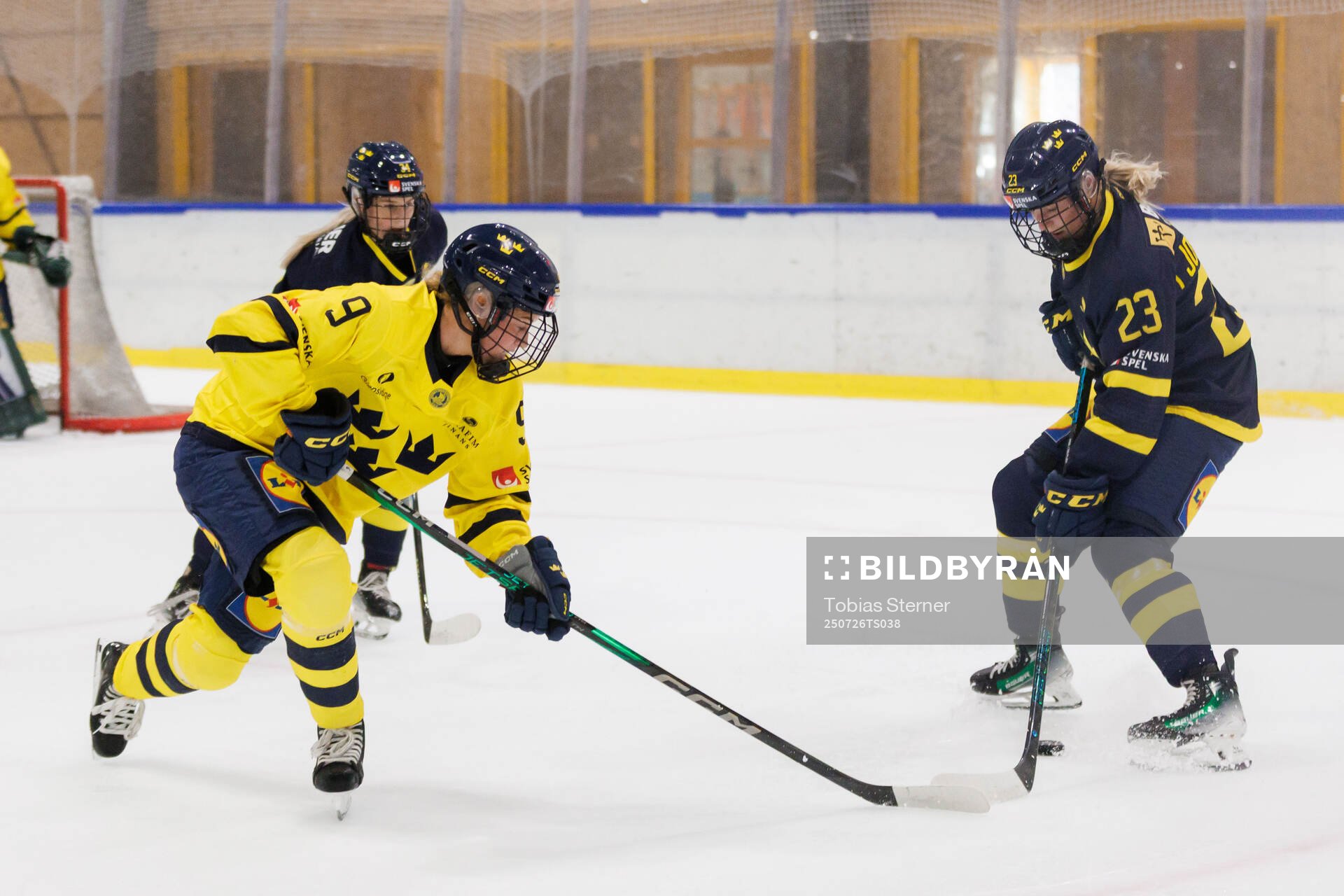 Emma Forsgren and Thea Johansson