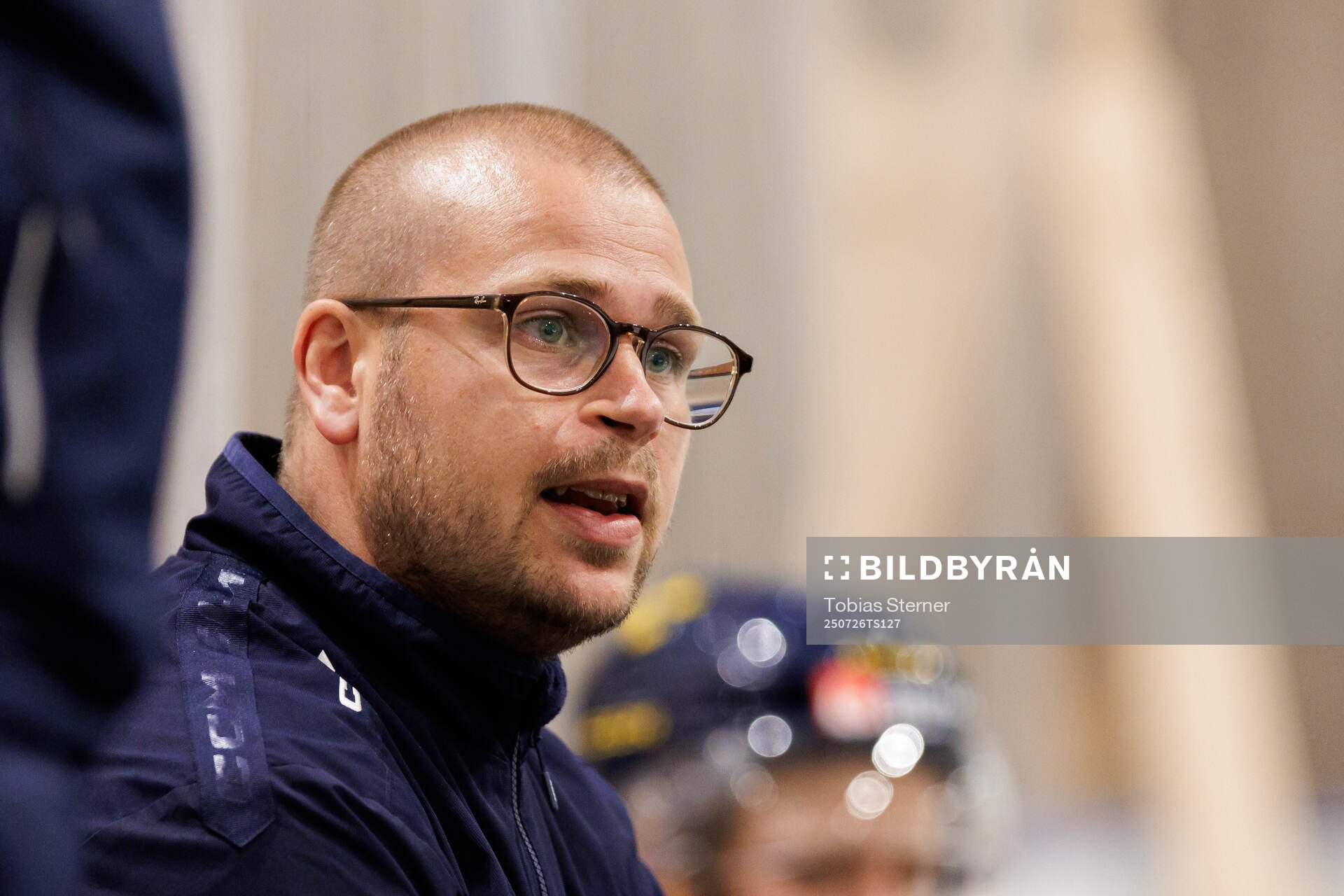 Assistant coach Dennis Bozic