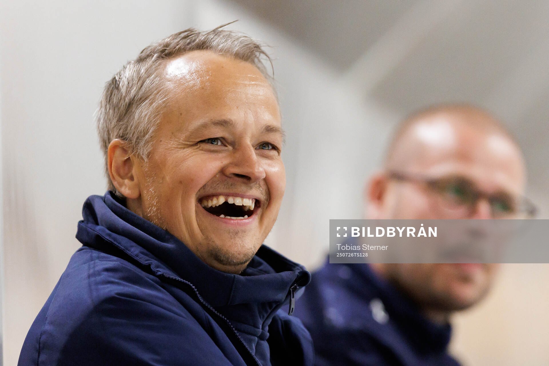 Assistant coach Andreas Karlsson