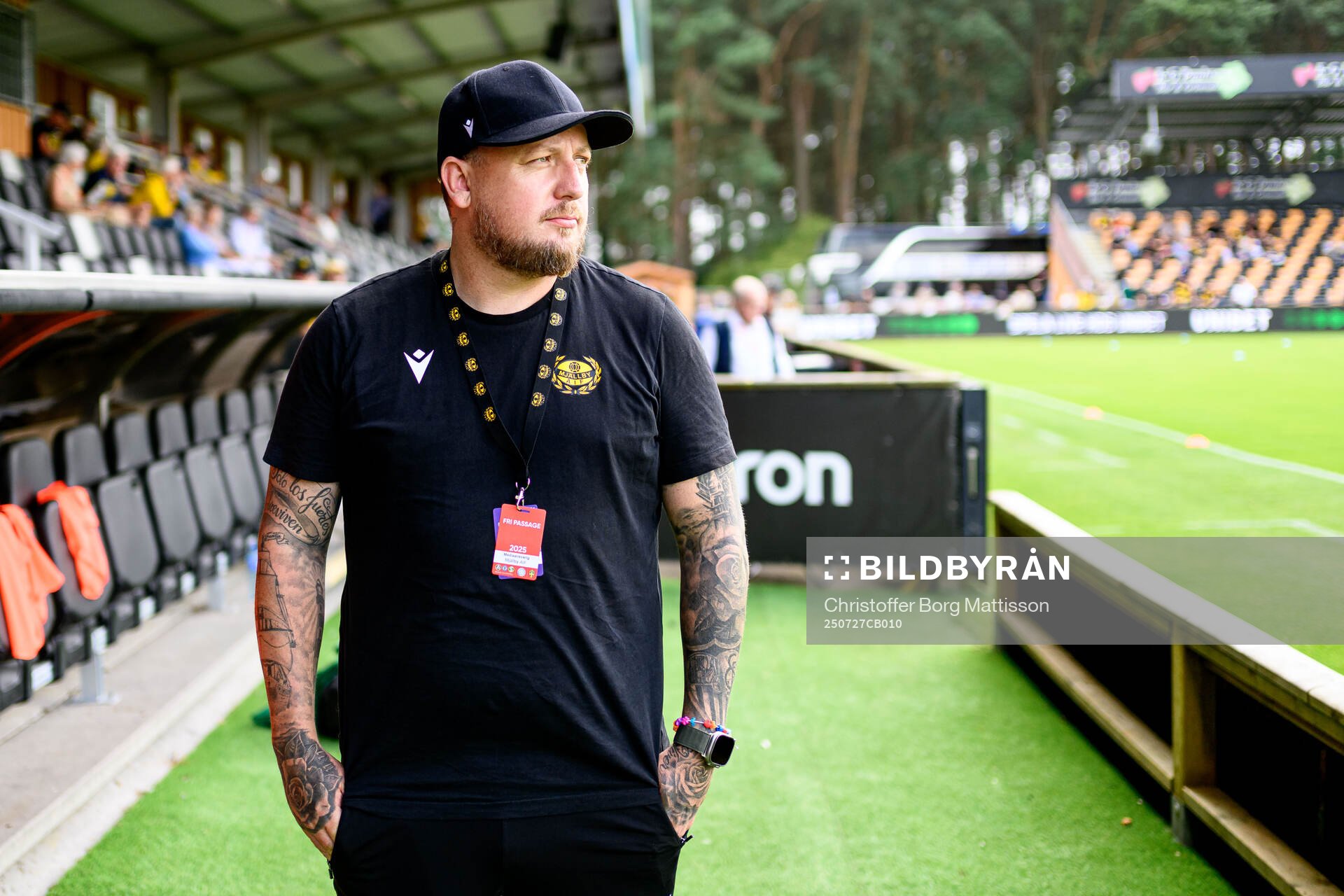 Mjällbys kommunikationsansvarige Jesse James Wahlberg
