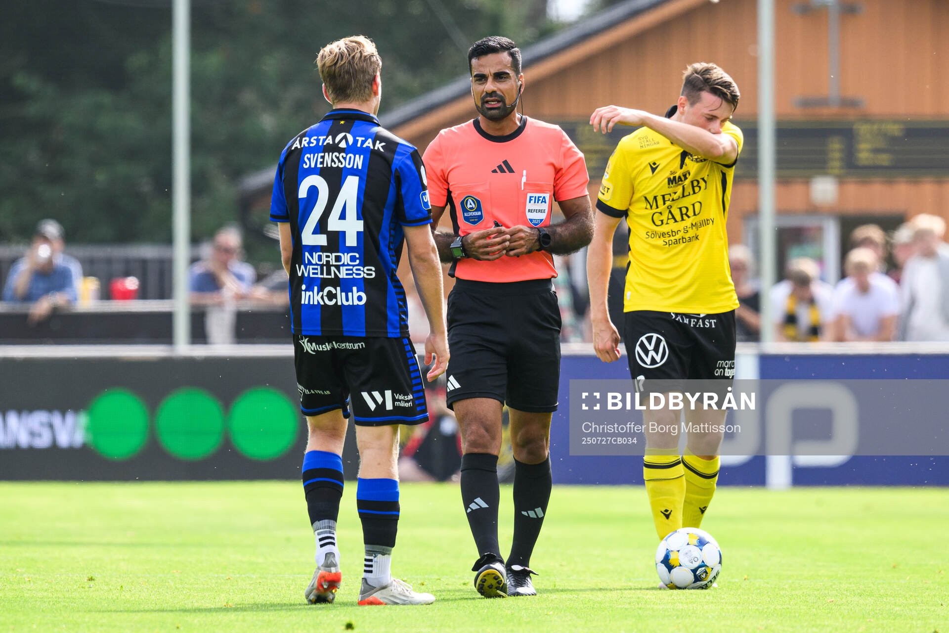 Sirius Victor Svensson och Domare Mohammed Al-Hakim