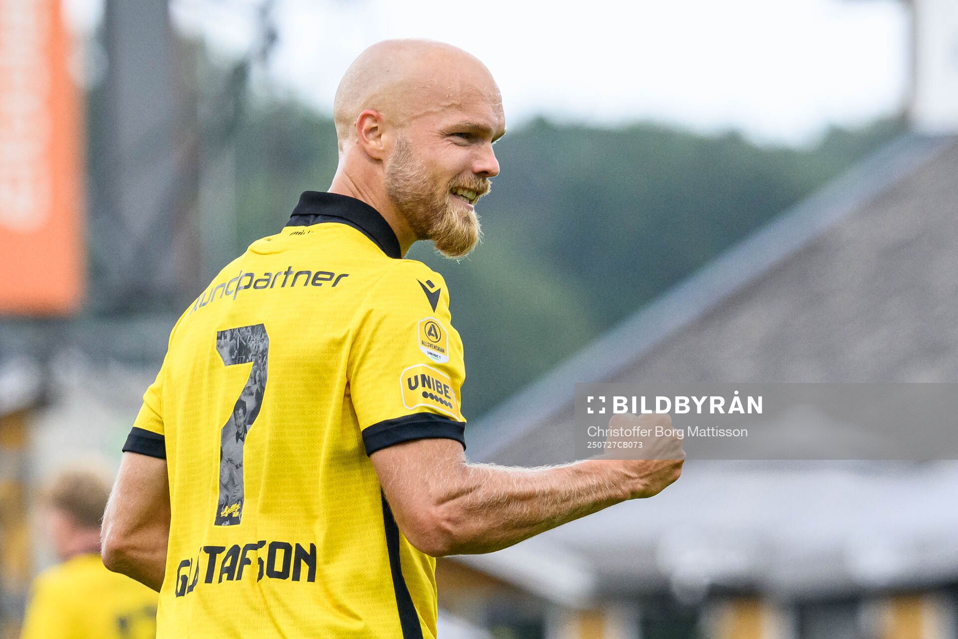 Mjällbys Viktor Gustafson jublar