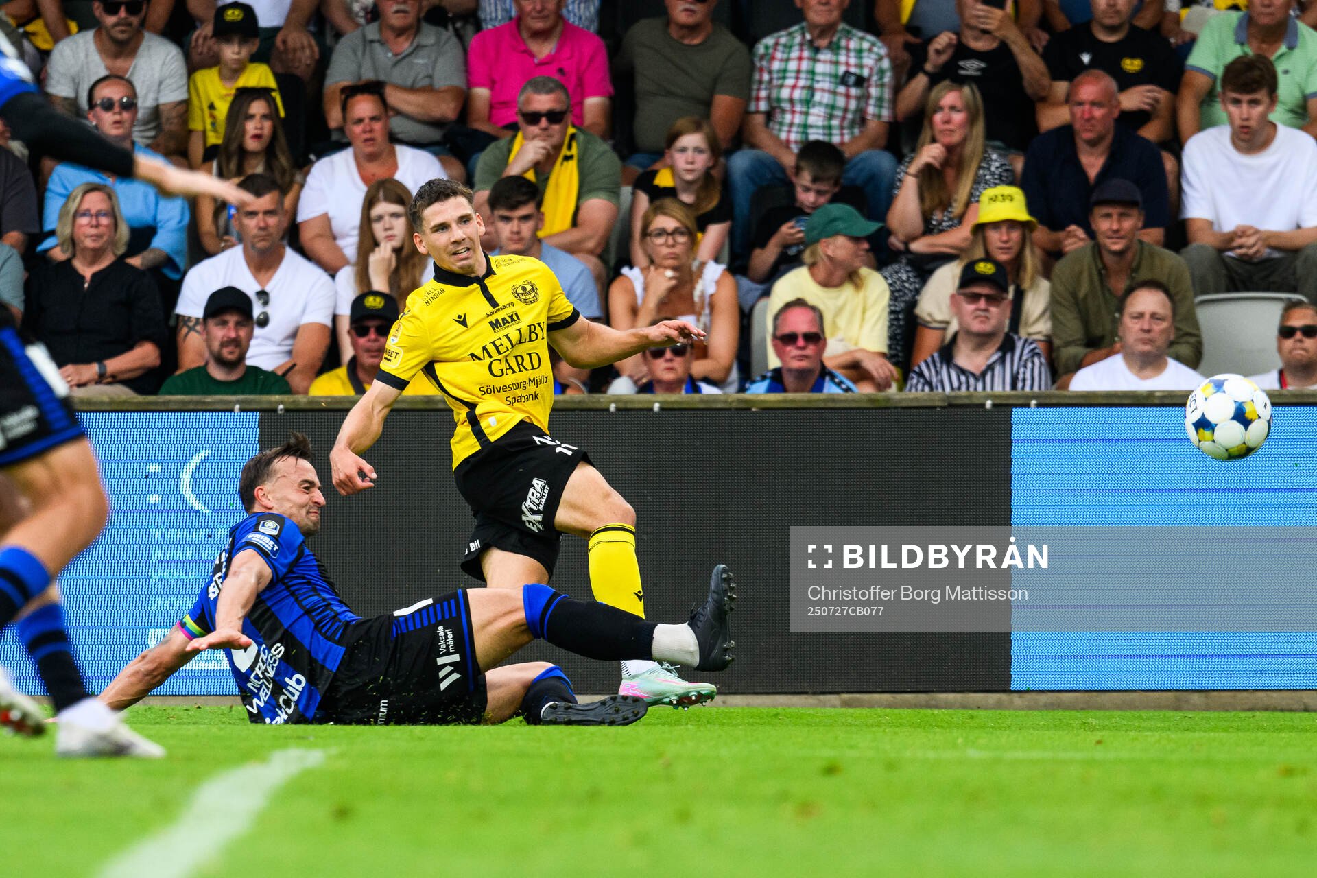 Sirius Henrik Rönnlöf Castegren och Mjällbys Timo