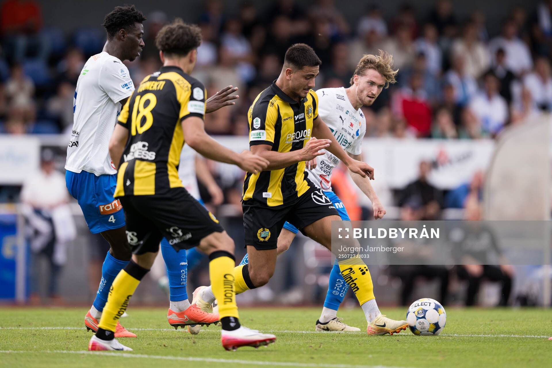 Hammarbys Jusef Erabi och Värnamos Carl Johansson